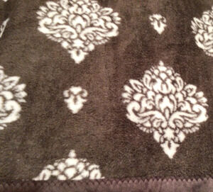 Docofil Brown Soft Queen Bed Blanket 90”x90” Medallion Neutral Cotton Blend New